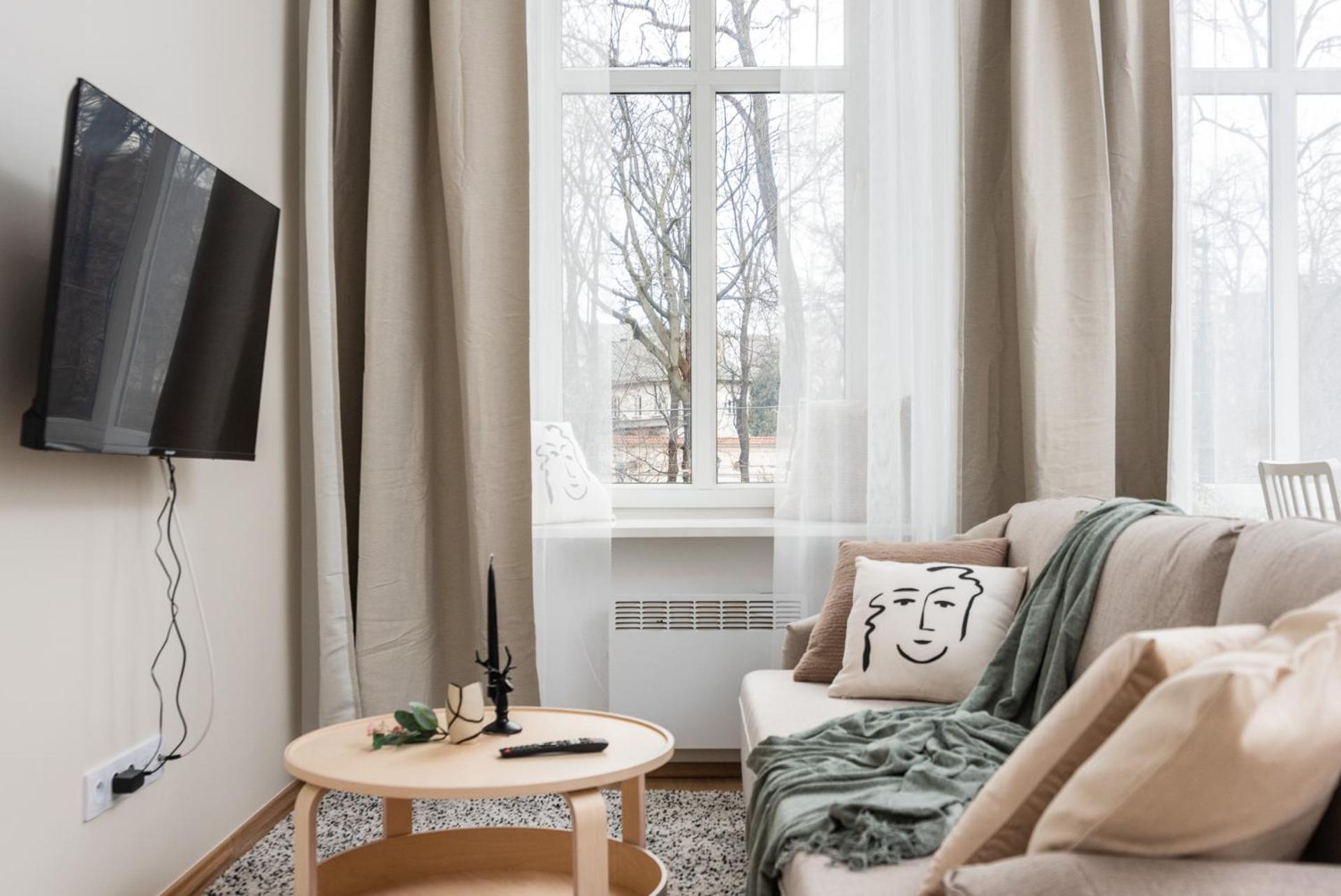 Modern Centrally Located Apartments - By Upstairs Краків Екстер'єр фото