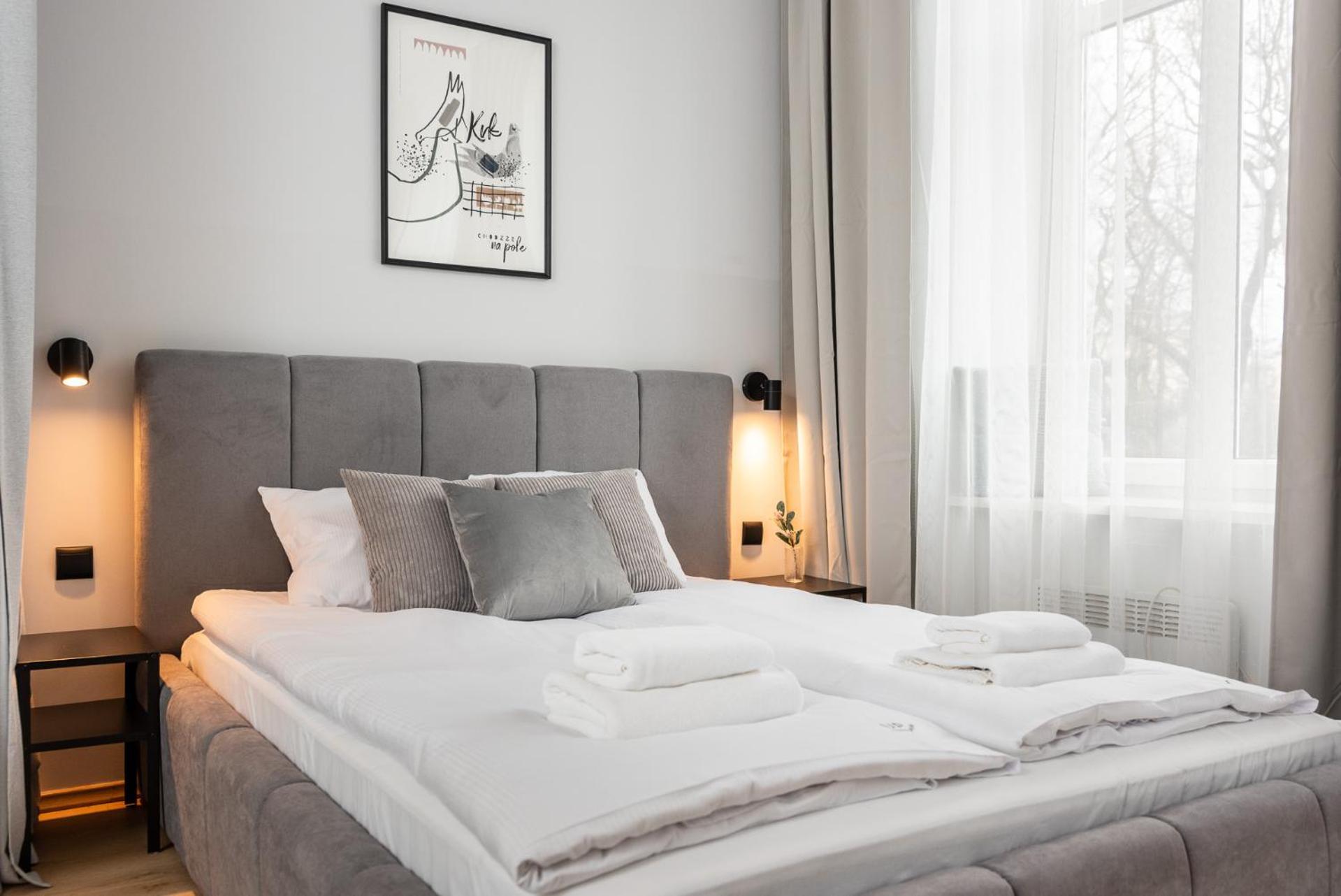 Modern Centrally Located Apartments - By Upstairs Краків Екстер'єр фото